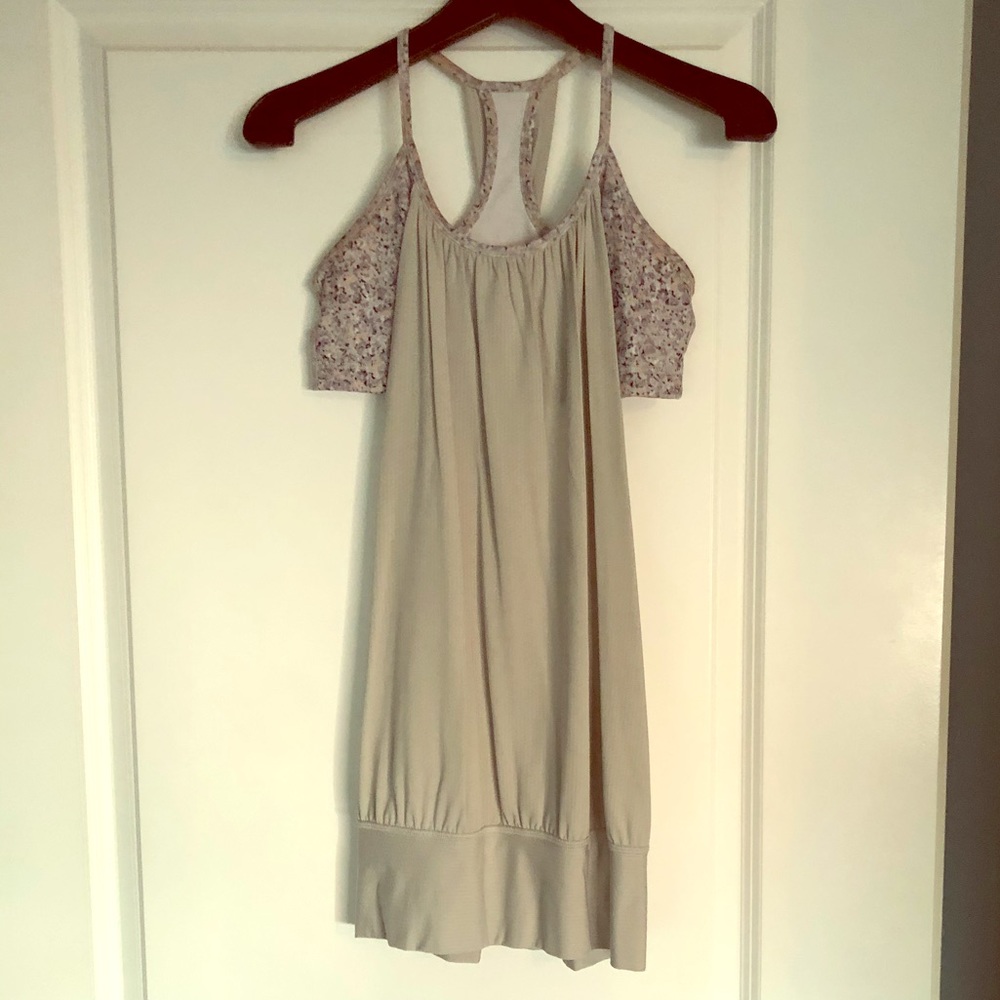 Lululemon tank with built in bra